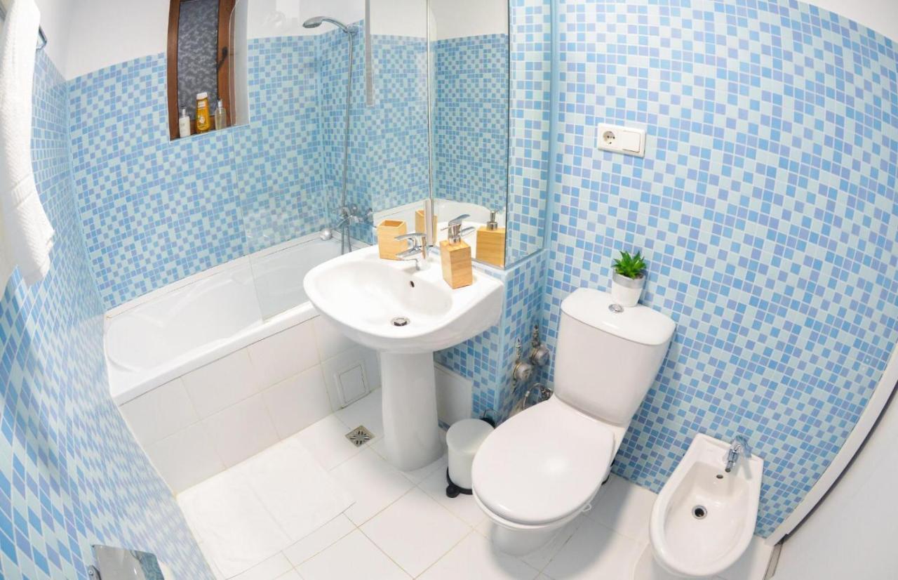 Spacious And Modern Apartment Close To Old City Bucureşti Exterior foto