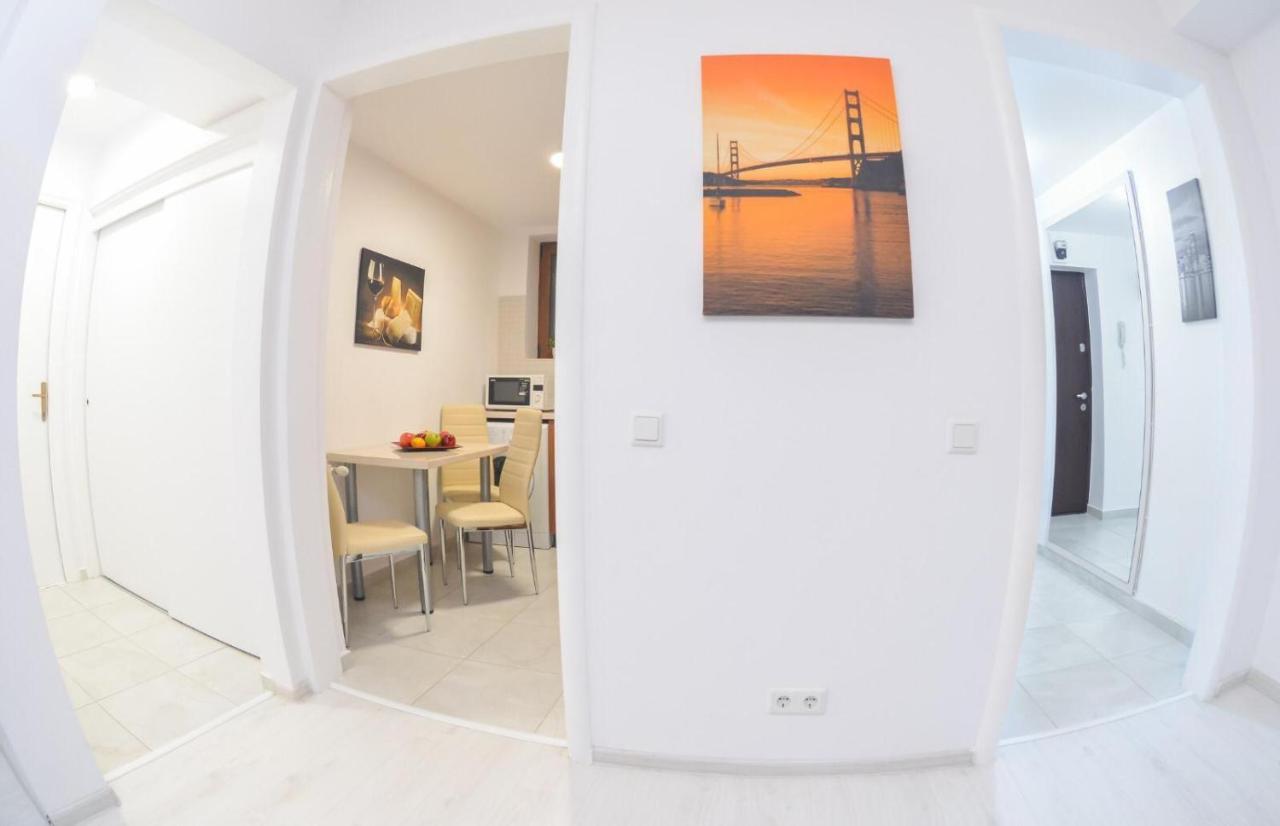 Spacious And Modern Apartment Close To Old City Bucureşti Exterior foto